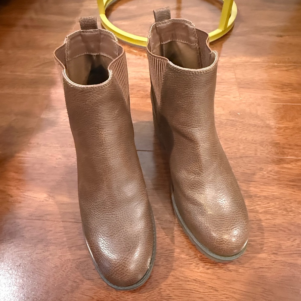 MIA Brown Ankle Boots